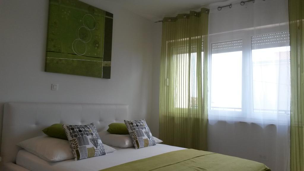 Apartments Marjan Podstrana Szoba fotó